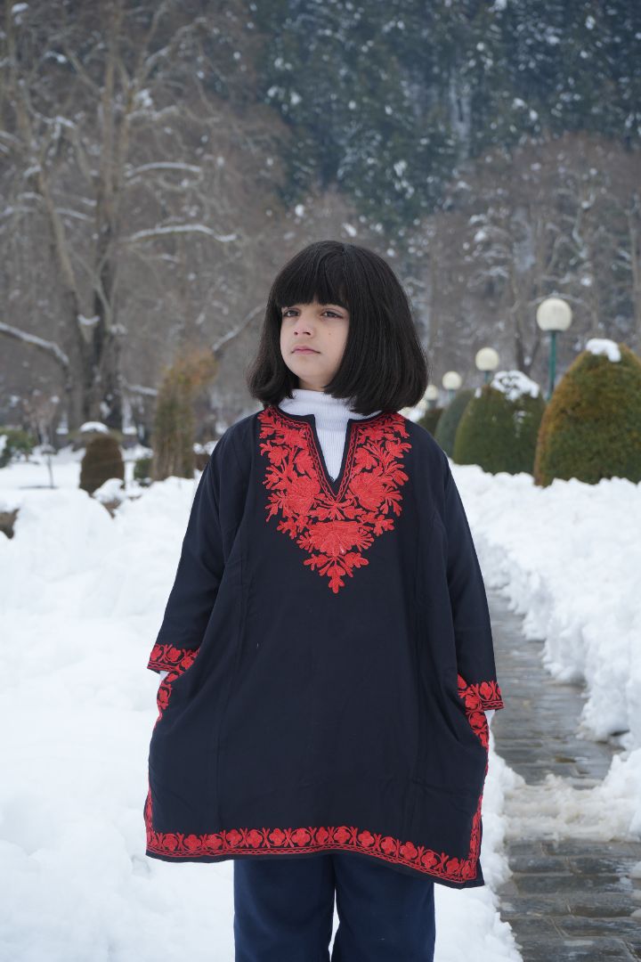 Luzito Traditional Kashmiri Pherans - Black & Red